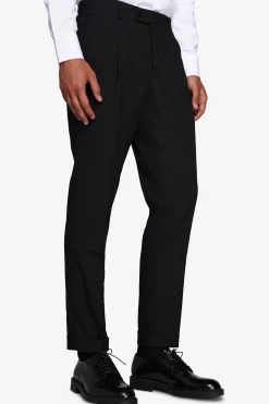 Black classic trousers with pleats