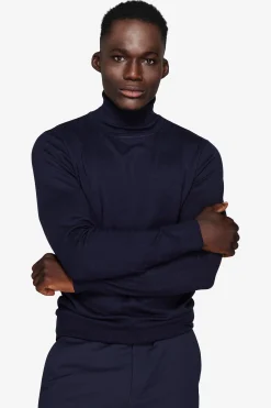 Blue basic turtleneck