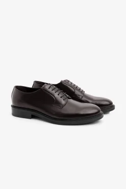 Brown classic Derby shoes