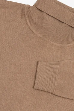 Camel basic turtleneck