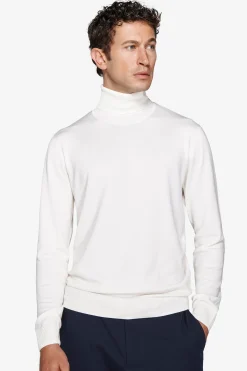Cream basic turtleneck