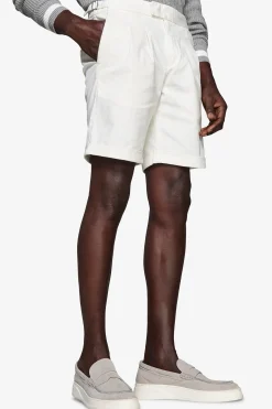 Cream textured Bermuda shorts