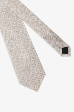 Cream zigzag pattern tie