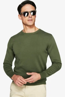 Green crewneck sweater