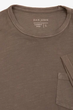Mud crewneck t-shirt with chest pocket
