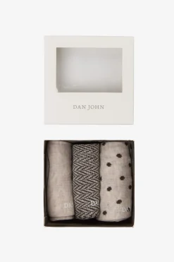 3-pack multi-pattern beige socks