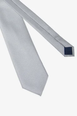 Pearl diamond tie