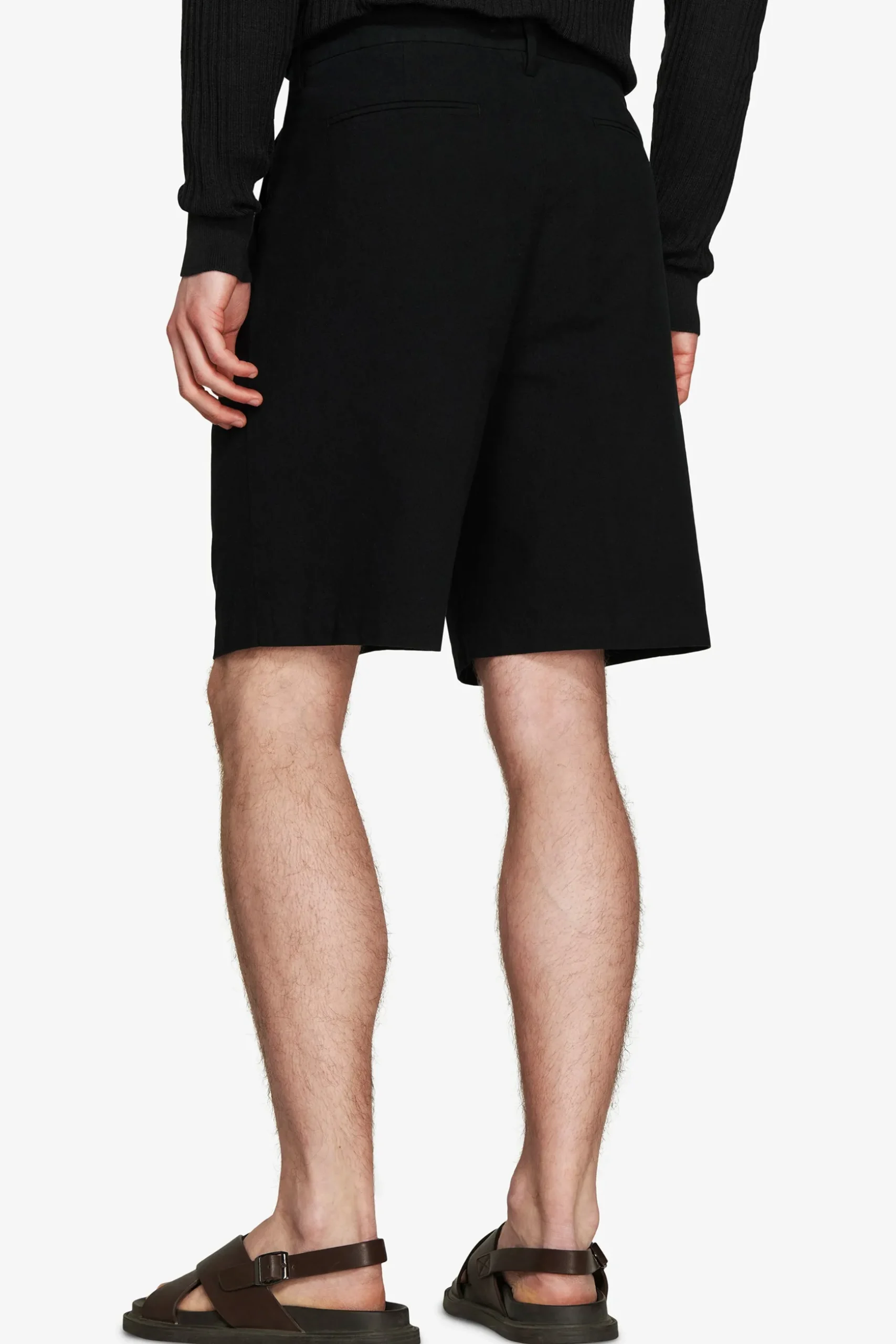 VOLUME Black linen blend bermuda shorts