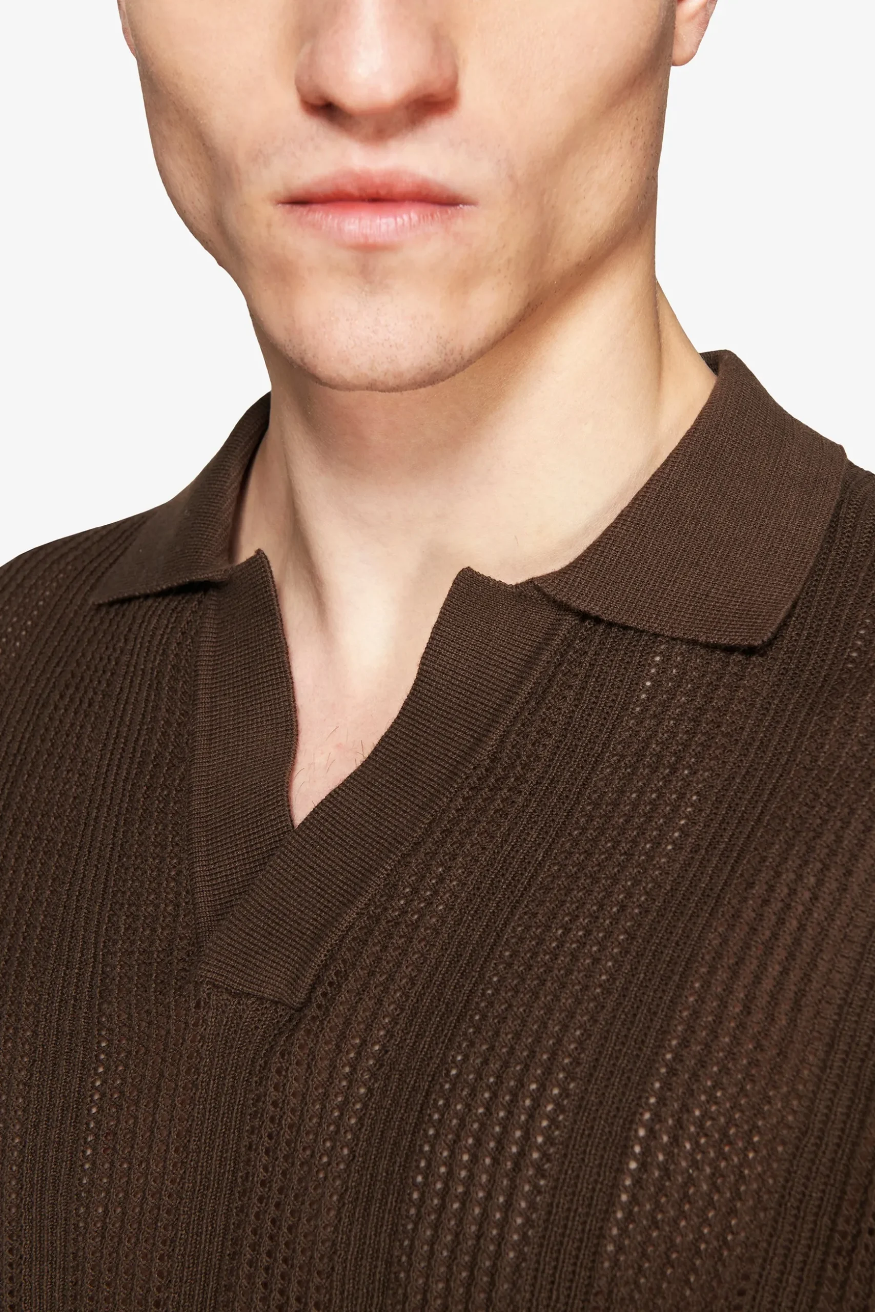 VOLUME Dark brown woven knit polo shirt