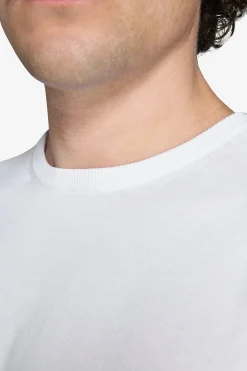 White knit cotton basic t-shirt