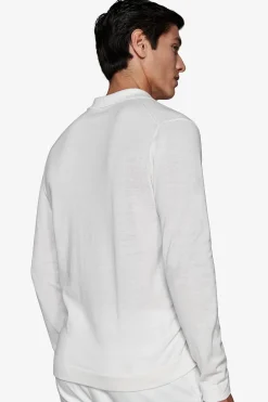 White knit shirt
